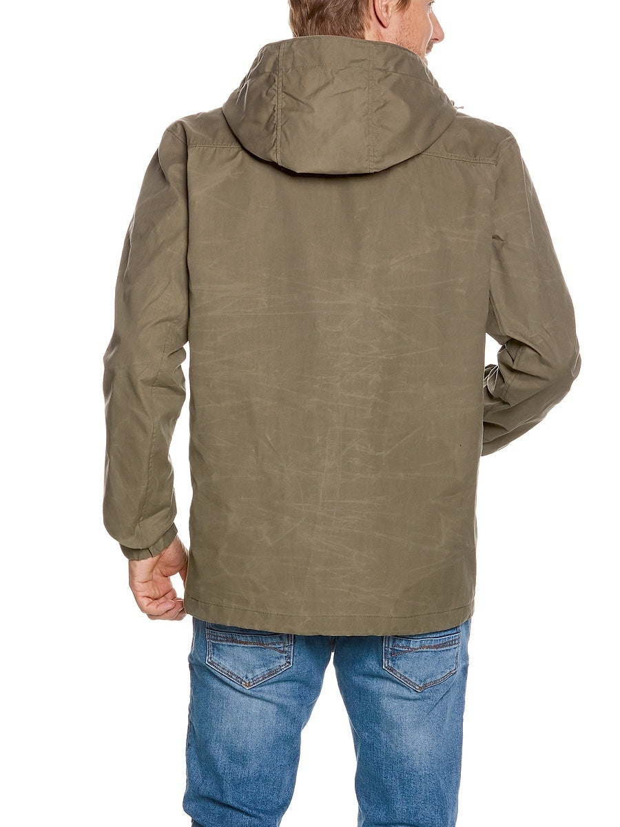 Tatonka Vinjo Anorak: Leichter Outdoor-Überzug für jedes Wetter, olivgrün, Mann von hinten